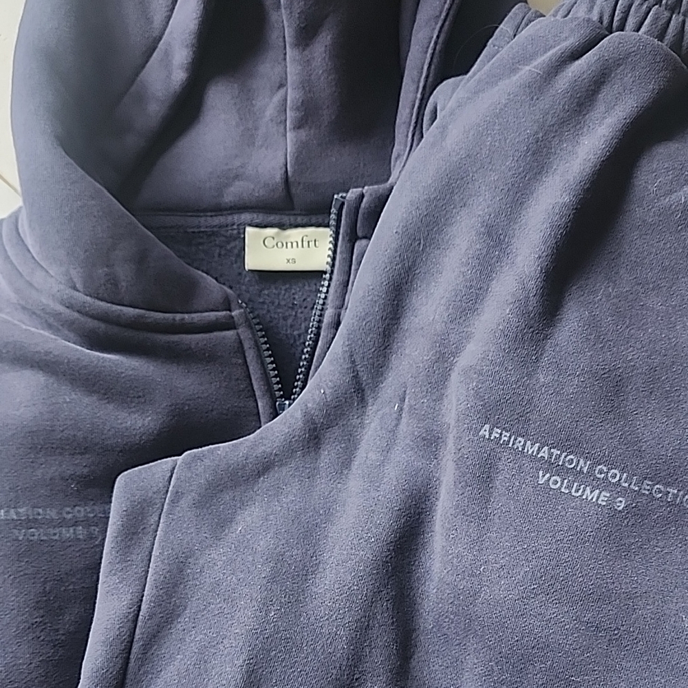Comfirt Women's Navy Hoodie and Sweatpants Set